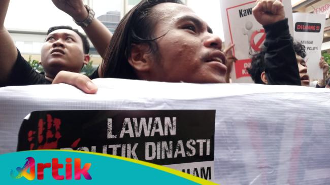 Mahasiswa Demonstrasi Tolak Politik Dinasti Di Universitas 17 Agustus ...