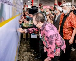 Bupati Jember Resmikan Kemah Lintas Agama dan Kebangsaan