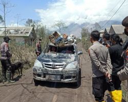 Antisipasi Penjarahan Pasca Erupsi, Ditsamapta Polda Jatim Lakukan Patroli