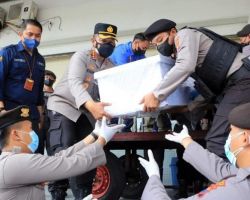 Polda Jatim Kawal Jenazah PMI Korban Kapal Tenggelam di Malaysia ke Lumajang