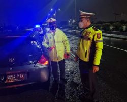 Tabrakan Beruntun di Tol Gedong Panjang, Pemotor Tewas di Tempat