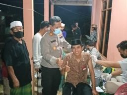 Tak Bisa Siang Malampun Jadi, Polsek Sampang Kejar Target 70 % Vaksinasi