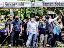 Akhir Pekan, Warga Jember Mancing Bareng Bupati Hendy