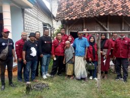 Luput dari Perhatian Pemerintah, AWDI Tuban Akan Bedah Rumah Mbah Taspikngah