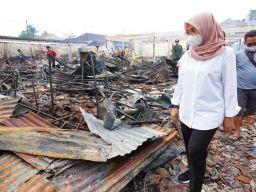 Ipuk Siapkan Relokasi Pedagang Pasar Galekan yang Terbakar
