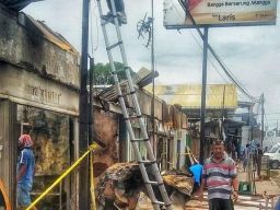 Pasar Bululawang Malang Hangus Terbakar, 9 Mobil Damkar Dikerahkan