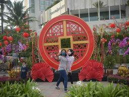 Melihat Suasana Kemeriahan Jantung Kota Jakarta Jelang Imlek