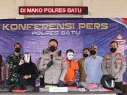 Viral Video Pria Acungkan Pistol ke Udara, Kapolres Batu Tangkap Pelaku