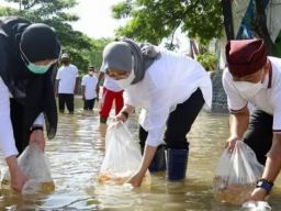 Ipuk Gelar Festival Kali Bersih Seluruh Kecamatan di Banyuwangi