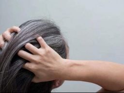 Ini 4 Penyebab Rambut Beruban di Usia Muda