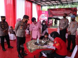 Kolaborasi Polres Bojonegoro dan Yayasan Kemala Bayangkari Gelar Vaksin An