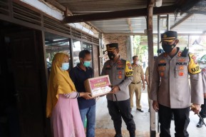 Kapolres Madiun Berikan Bantuan Balita Kelainan Jantung