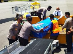 8 Korban Penembakan KKB Diserahkan ke Pihak Keluarga