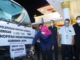 Minyak Goreng Langka, Pemprov Jatim Gelontorkan 3.500 Ton ke 17 Daerah