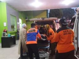 Laka di Jalan Raya Sendi, Honda Jazz Warna Merah Terpental 200 Meter