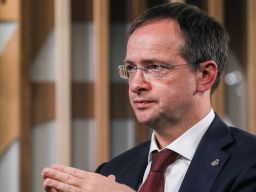 Rusia Sedang Membahas Usulan Ukraina untuk Menjadi Negara Netral