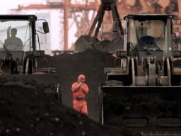 Terkait Perang di Ukraina, Australia Larang Ekspor Bauksit ke Rusia