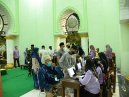 Usai Sholat Tarawih, Polres Madiun Kota Gelar Vaksinasi