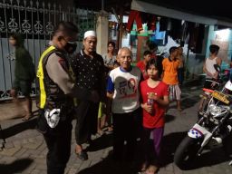 Gadis Belia Tersesat, Timsus Polrestabes Surabaya antarkan ke Keluarganya