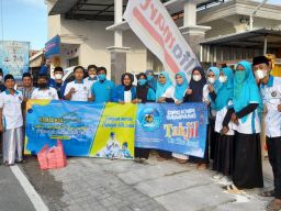DPD KNPI Kabupaten Sampang Berbagi "Takjil On The Road" Temanya