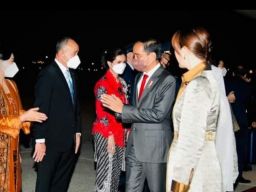 Terbang 24 Jam, Persiden RI Tiba di Pangkalan Militer Andrews, Washington DC