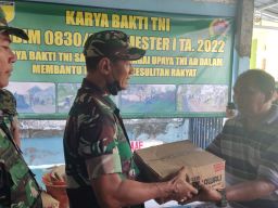 Kodim 0830 Surabaya Utara Selenggarakan Karya Bakti TNI Renovasi Balai RT