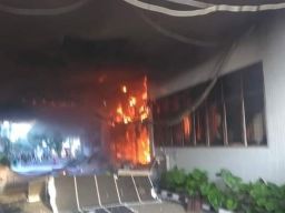 Gedung TK di Menteng Dalam Jaksel Terbakar, 10 Damkar Dikerahkan ke TKP