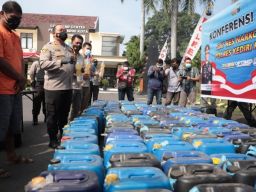 Ribuan Liter Miras Siap Edar Digagalkan Polres Kediri Kota