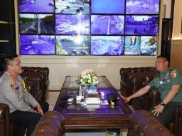 Danrem 084 Bhaskara Jaya Silahturahmi ke Polrestabes Surabaya