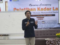 Ainul Makin Aminullah, Sudah Gemar Membaca Sejak di Bangku Madrasah