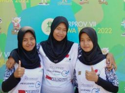 Tria Marta Sisilia, Putri Ketua Projo Sampang Bawa Pulang Medali Perak Cabor Petanque