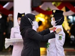 Bupati Ipuk Kukuhkan Paskibraka Banyuwangi, Pasukan Berkaca-kaca