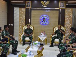 Komandan Kodiklatal Terima Audiensi Komandan STTAL