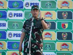 Danrem 084 Serahkan Trophy Kompetisi Sepak Bola PSSI Liga Santri Piala KASAD