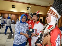 Ultah ke 76, Bakor Jalasenastri Surabaya Gelar Olahraga Bersama Di Kodiklatal