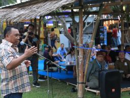 Angkringan Bahagia Kelima dibuka Bupati Tamba di Desa Pergung