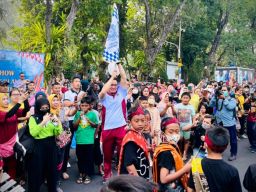 HUT Lantas yang ke 67, Sat Lantas Polrestabes Surabaya gelar Road Show