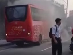Kebakaran Bus di Halte Bukitsari, Siswa SMPN 30 Semarang Dapat Penghargaan