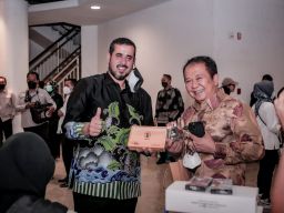 Di Gelaran East Java Investival di Tunjungan Plaza, Bupati Hendy Lobi Calon Investor