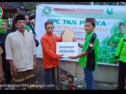 DPC TKN Probolinggo Raya Berikan Bantuan Untuk Masjid Baiturahman
