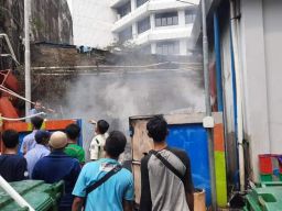 Kebakaran di Palmerah Jakarta Batat Ternyata Berasal dari Tumpukan Sampah