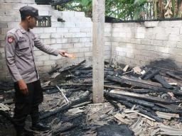Rumah Warga Kelurahan Ledok Terbakar, 1 Korban Dilarikan ke RSUD Salatiga