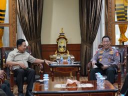 Jenderal Listyo Sigit Prabowo Didatangi Para Purnawirawan Jenderal, Ada Apa?