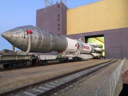 Roket Besar Rusia Meluncur dari Situs 81 di Baikonur Cosmodrome, Kazakhstan