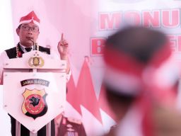 Ridwan Kamil Resmikan Monumen Perajin Bendera Merah Putih Leles di Garut