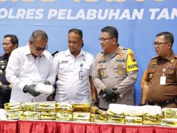 Polres Tanjung Perak Musnahkan Puluhan Kilogram Barang Bukti Narkoba