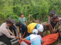 Seorang Pemotor di Cikarang Utara Tewas Tersambar Kereta Api