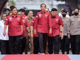 Resmikan AMN di Surabaya, Jokowi Singgung Prabowo Identik Pemimpin