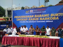 Polres Tanjung Perak Surabaya Musnahkan Barang Bukti Narkoba