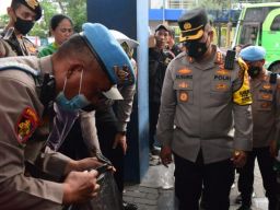Antisipasi G20 Rusuh, Polisi Periksa Transportasi Tujuan Bali di Bungurasih